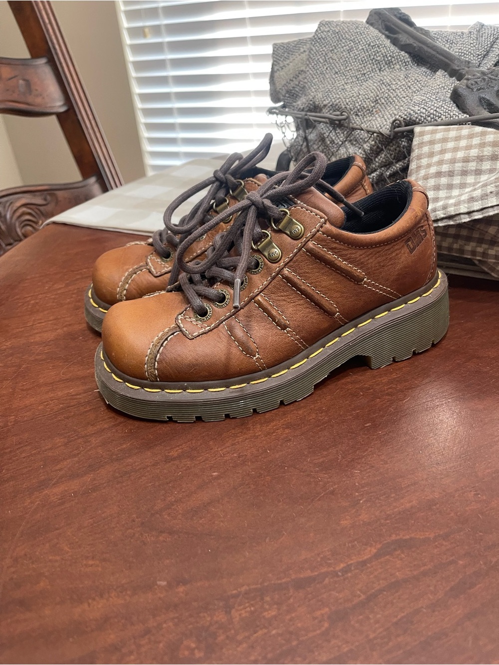Dr. Marten's Vintage Leather Oxford Platforms lug sole Style 11306